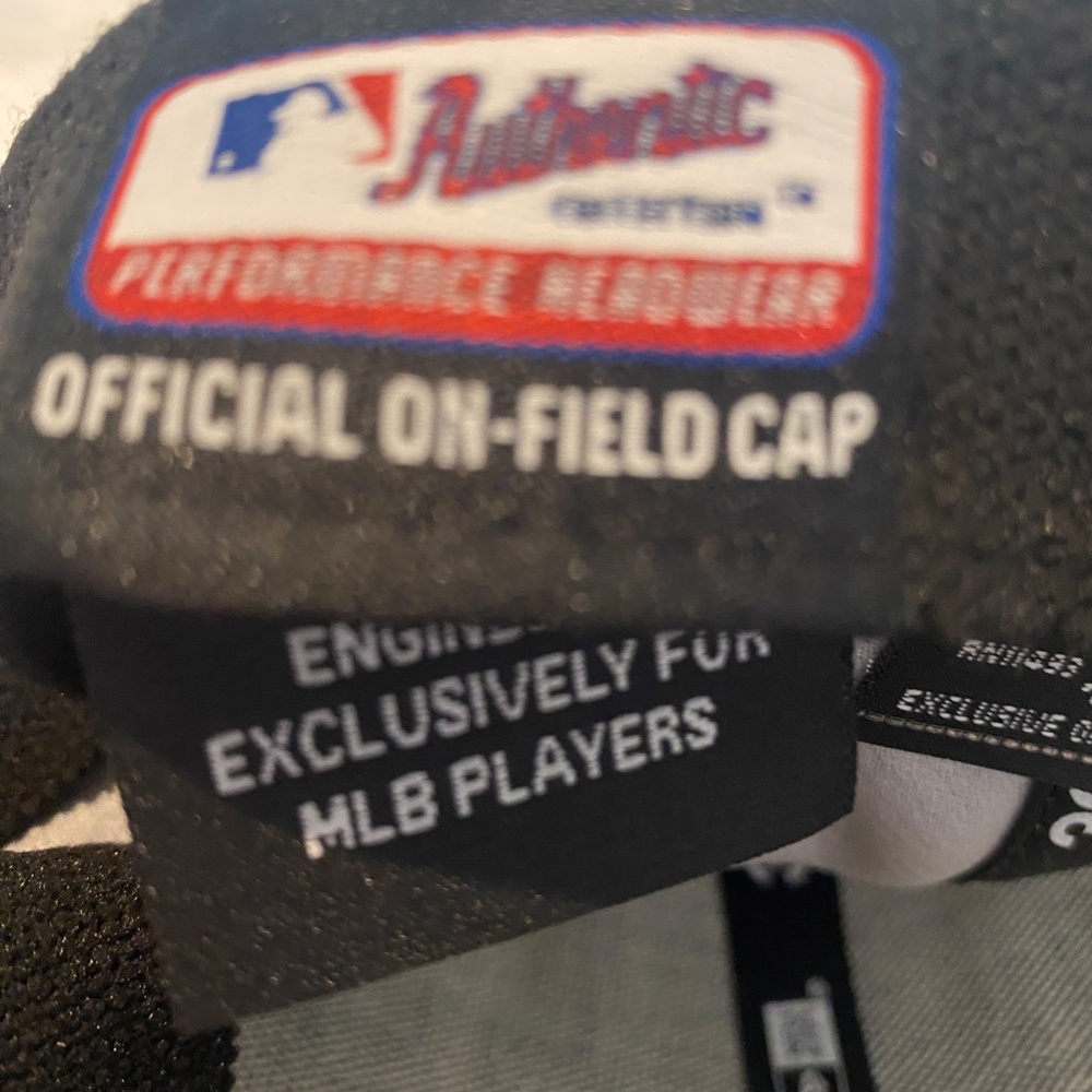 New Condition World Series 2016 League Champions Authentic Official On F… - Picture 4 of 7